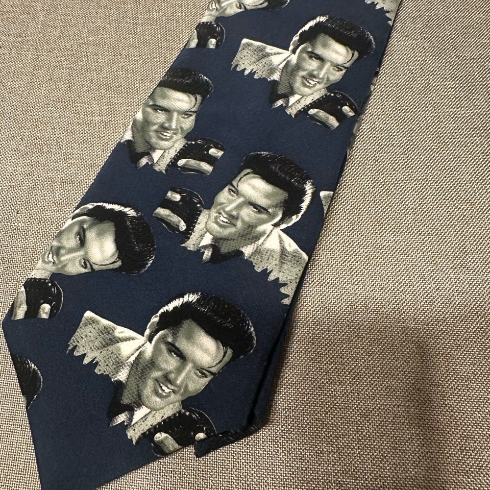 Limited Edition Elvis Presley Tie
B5
